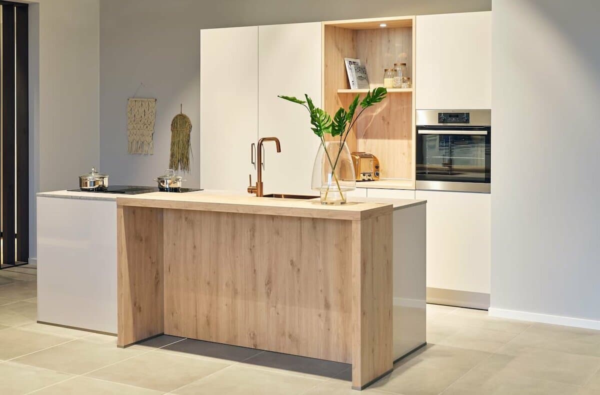 Geniet in een nieuwe keuken en profiteer van gratis montage