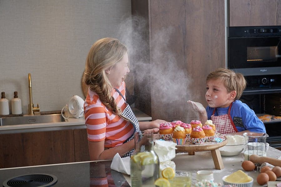 Kinderen in de keuken